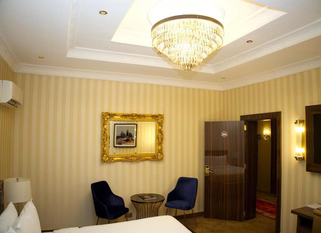 No.1 Hotel Абуджа Экстерьер фото
