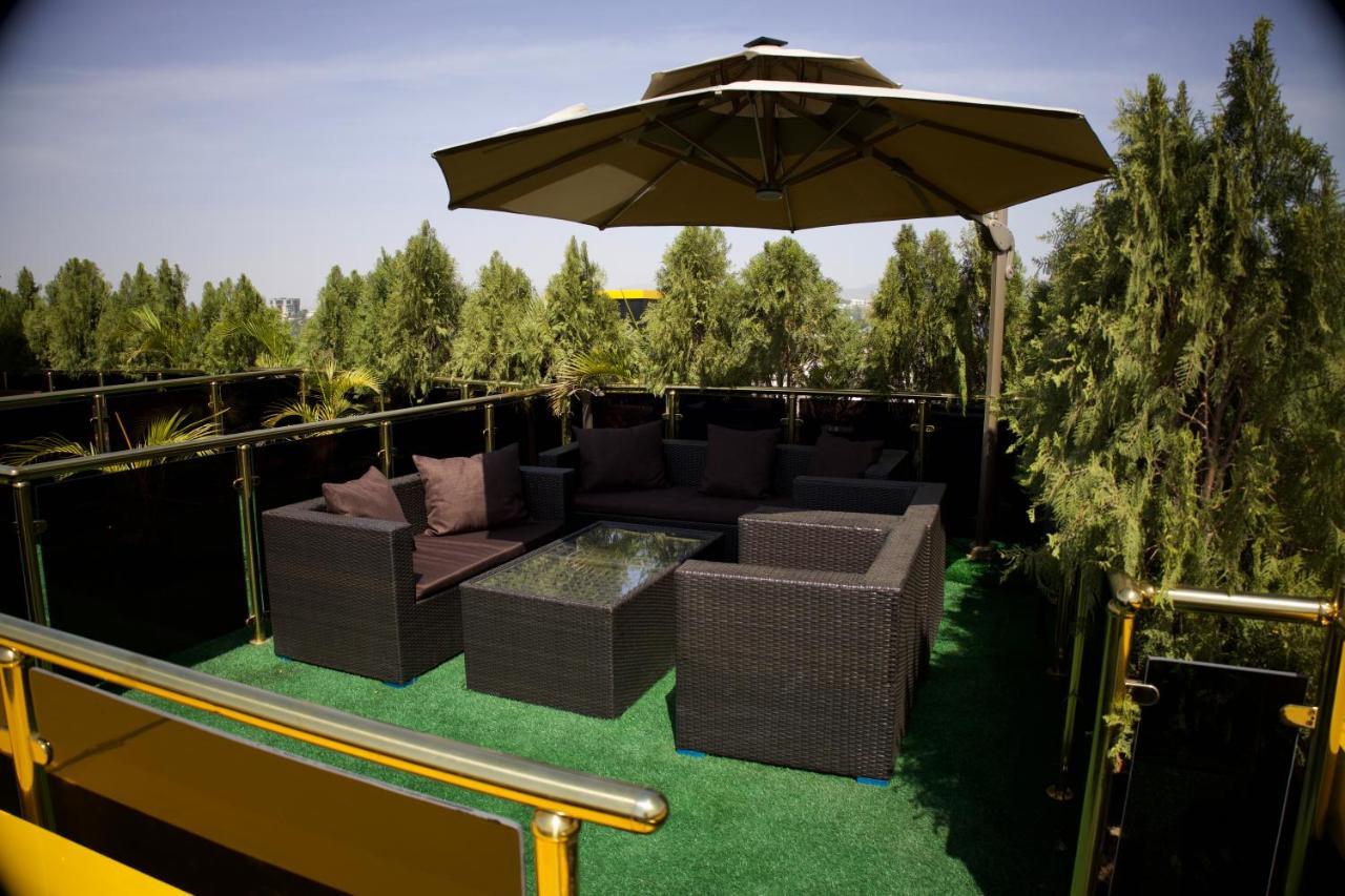No.1 Hotel Абуджа Экстерьер фото